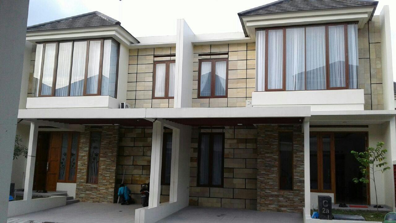 Padma Laguna Guesthouse Baturetno Екстер'єр фото